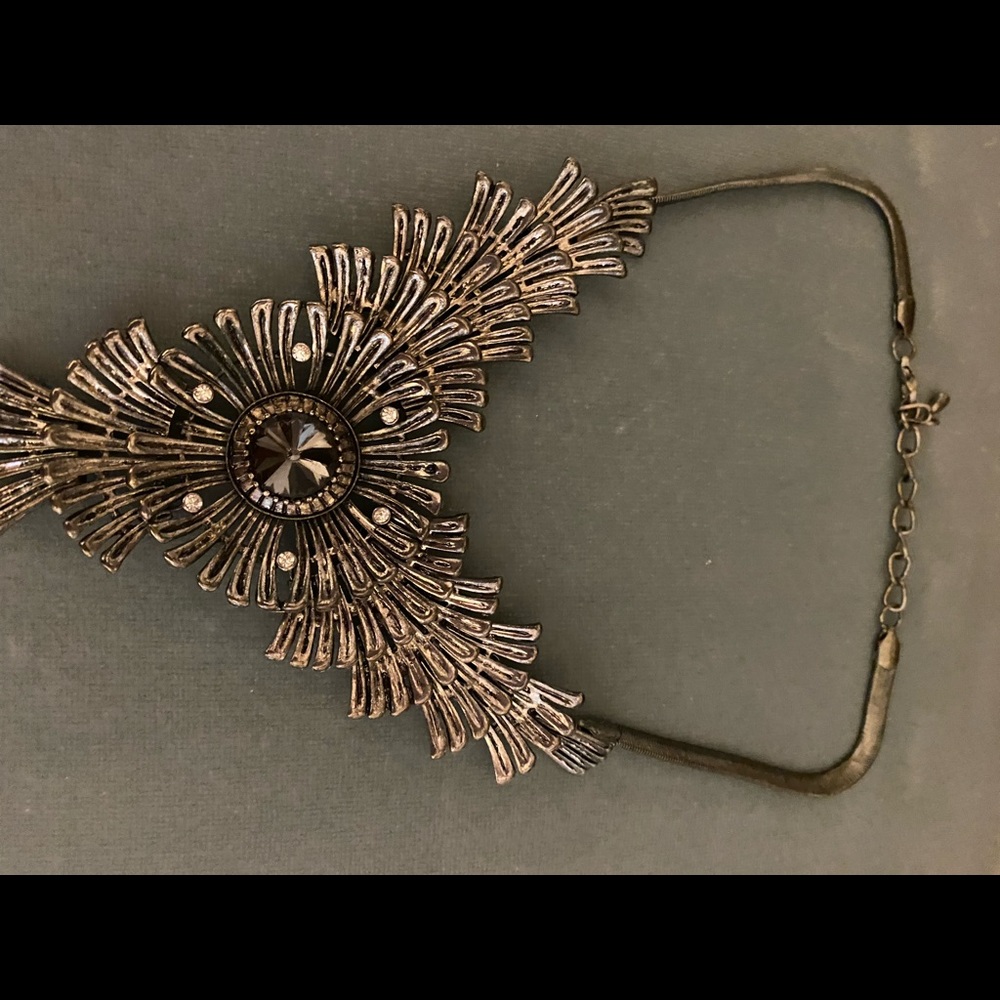 Great costume necklace!